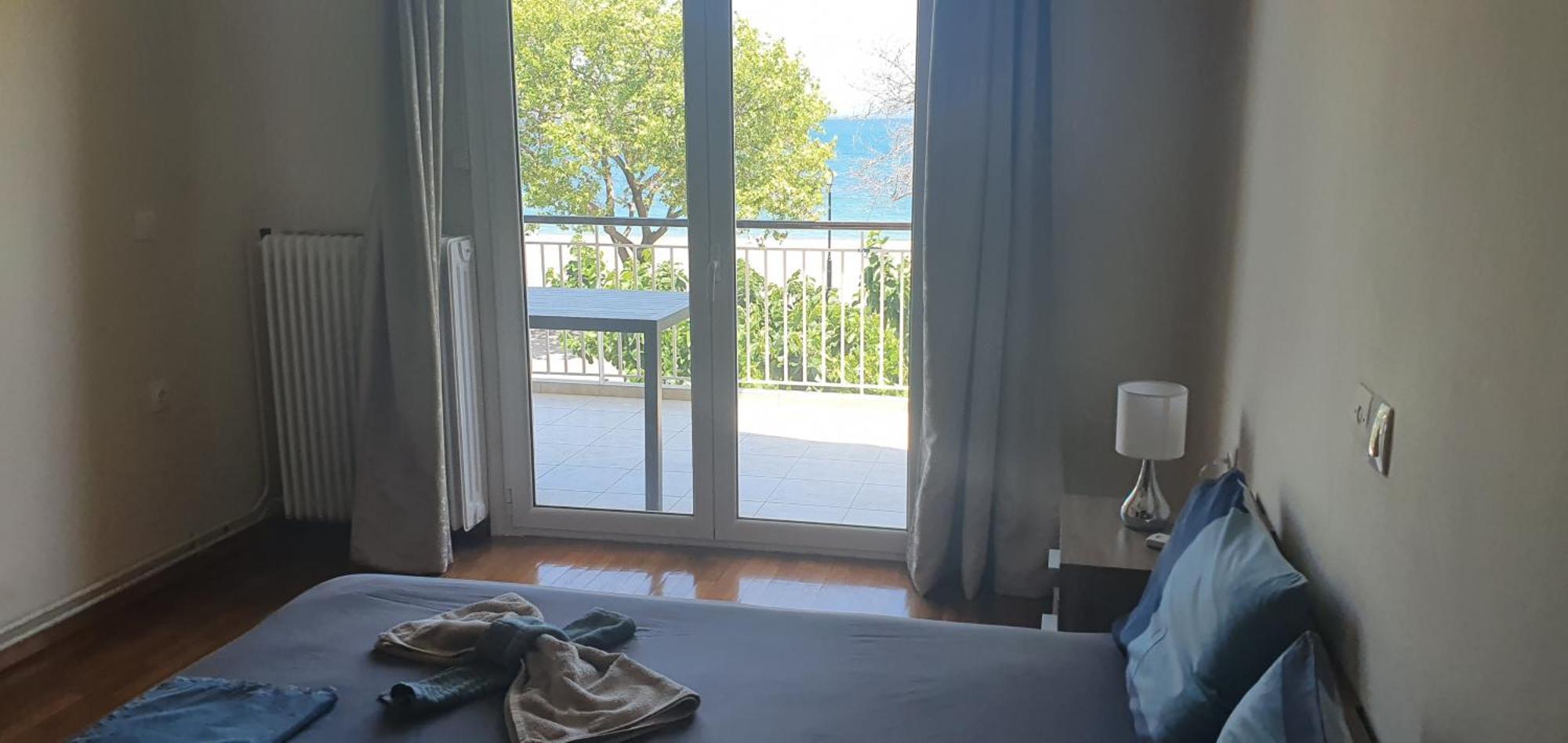 Nafpaktos Beach House Sea View Apartment First Floor المظهر الخارجي الصورة