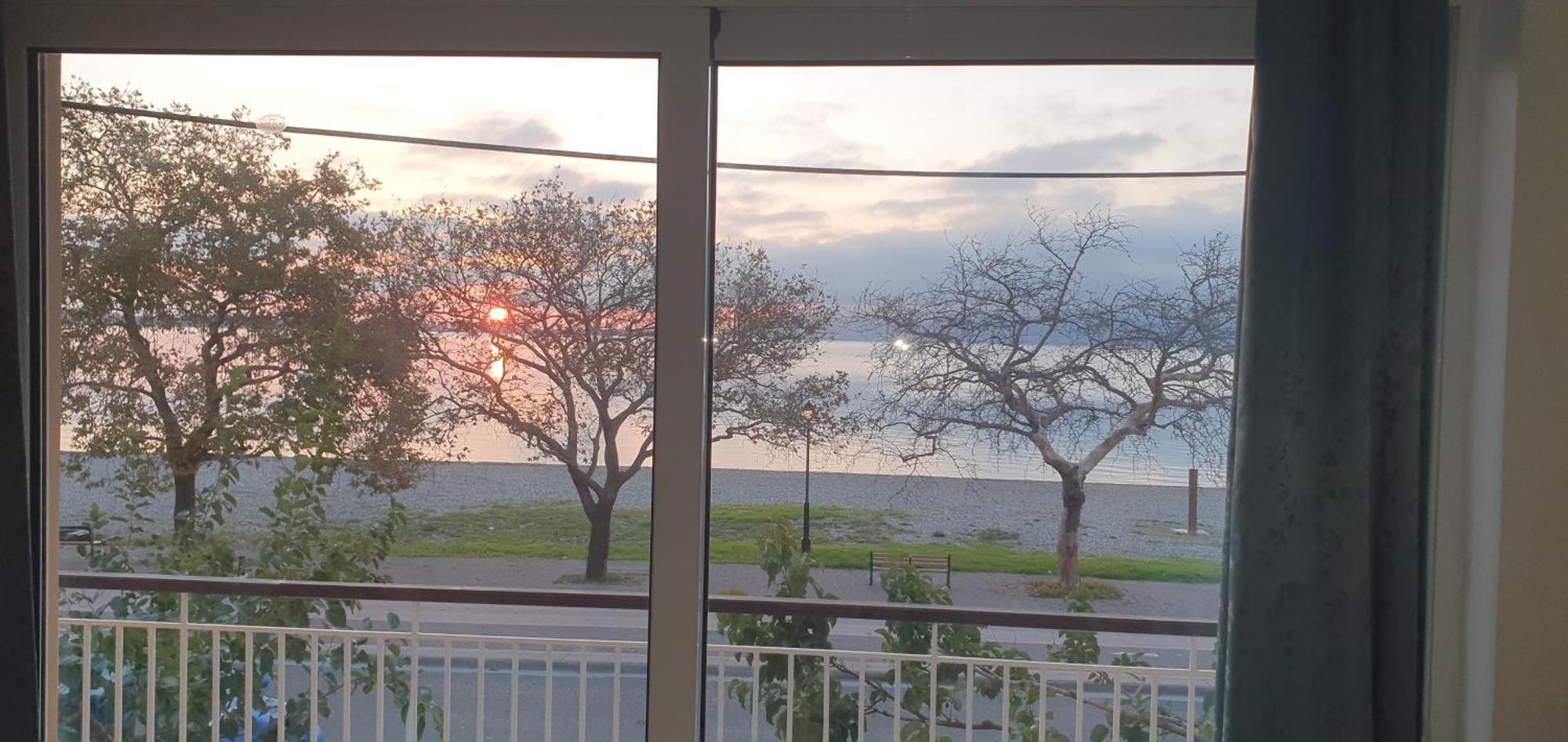 Nafpaktos Beach House Sea View Apartment First Floor المظهر الخارجي الصورة