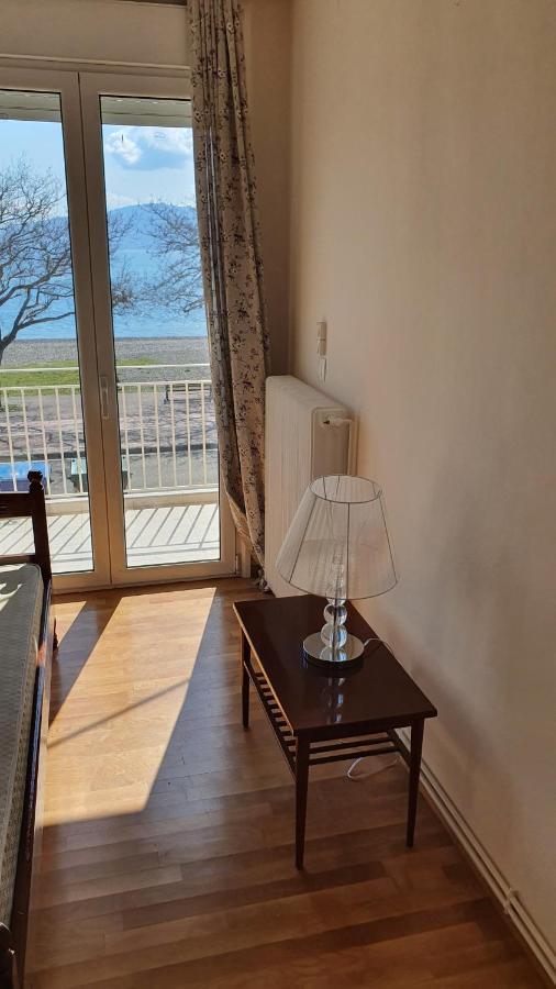 Nafpaktos Beach House Sea View Apartment First Floor المظهر الخارجي الصورة