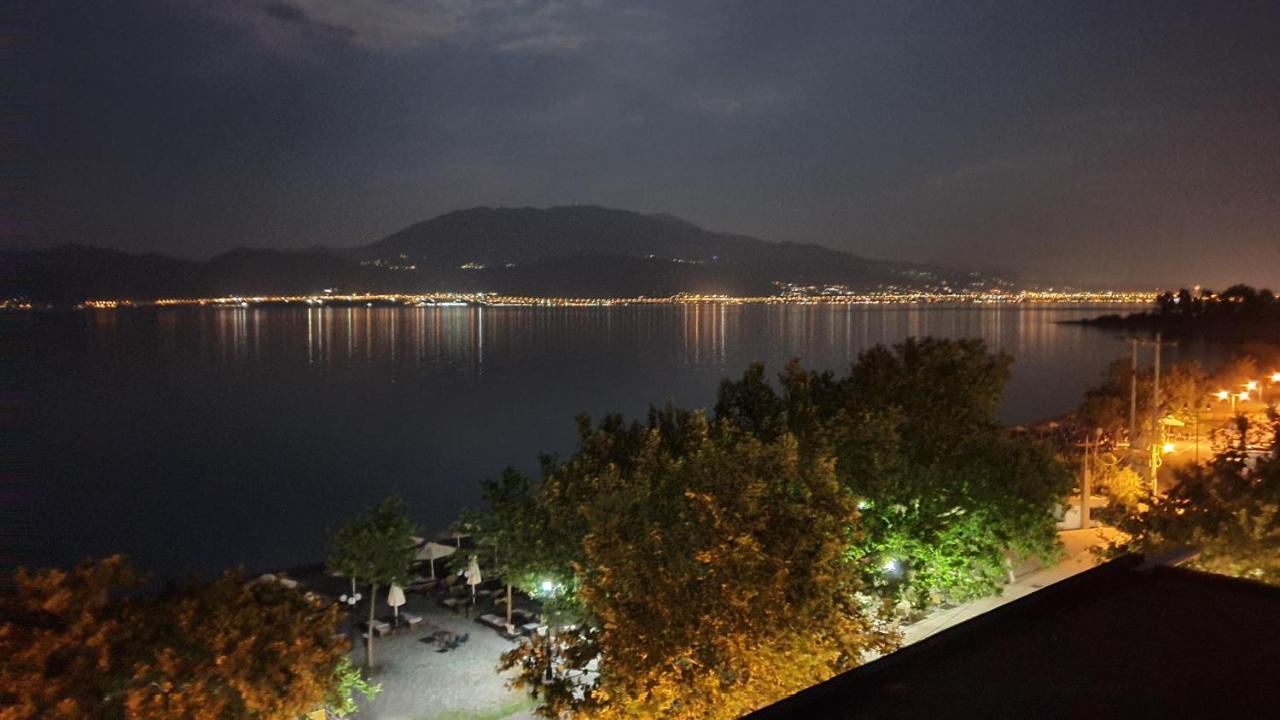 Nafpaktos Beach House Sea View Apartment First Floor المظهر الخارجي الصورة